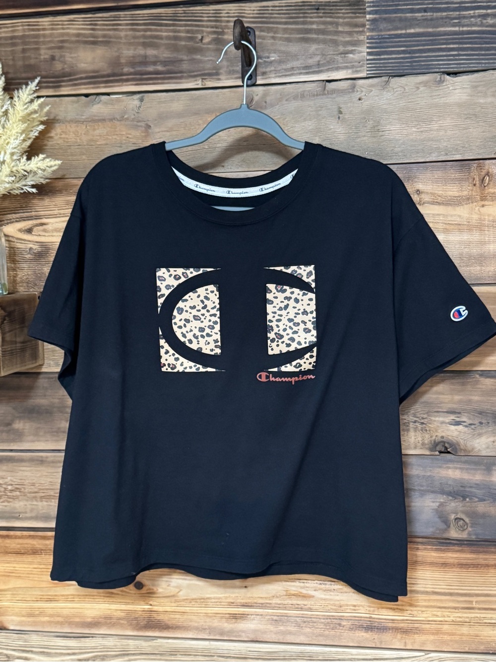 Champion Black Crop Tee with Leopard Logo Sz 3x